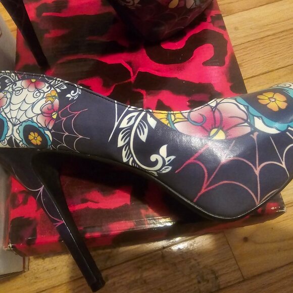 Too Fast brand sugar skull heels - Picture 2 of 7